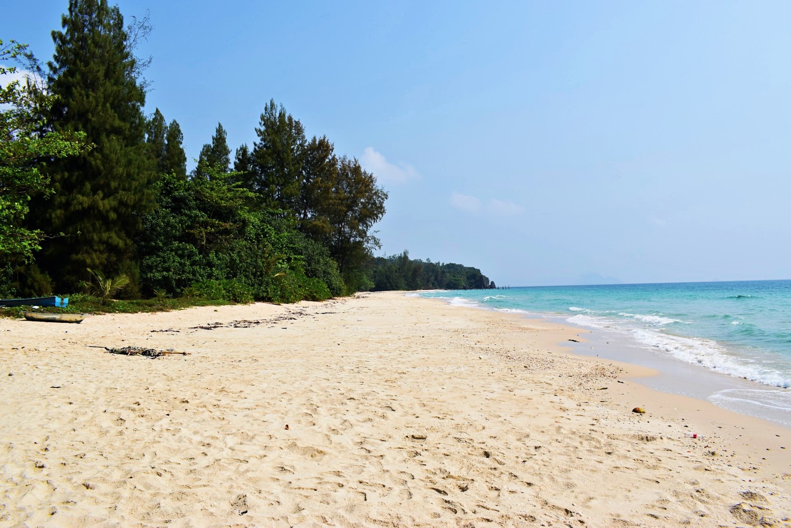 Foto de Thung San Beach con playa amplia