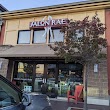 Salon Rae