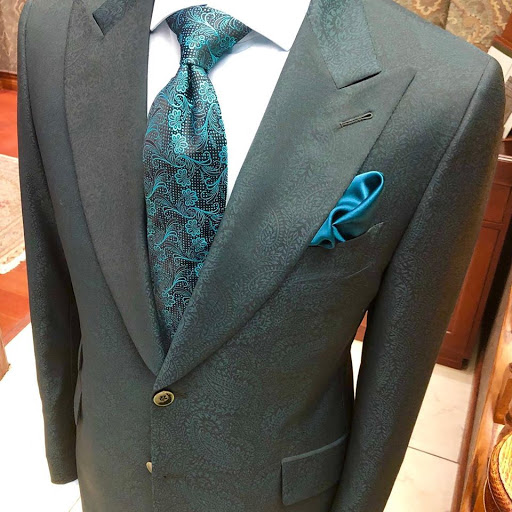 John Ferrigamo Custom Designs -Custom Suits Bespoke Suits Custom Shirts Master Tailor