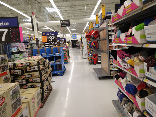 Department Store «Walmart Supercenter», reviews and photos, 814 W Bell Ave, Knoxville, IA 50138, USA