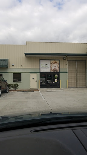 Pet Supply Store «Pet Orlando - Health Food Store», reviews and photos, 6421 Milner Blvd, Orlando, FL 32809, USA