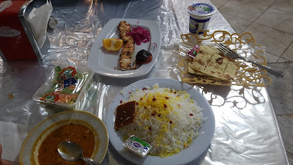 رستوران کرامت - Razavi Khorasan Province, Mashhad, District Samen, Ayatolah Bahjat St, 7JV6+H8P, Iran