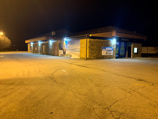 Liquor Store «Scores Liquors», reviews and photos, 6714 Shepherdsville Rd, Louisville, KY 40228, USA