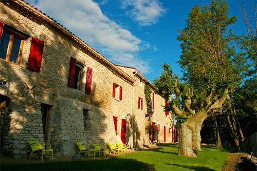 Hôtel Universitaire du Mieux Être - Mas de Fontefiguières en Provence à Forcalquier