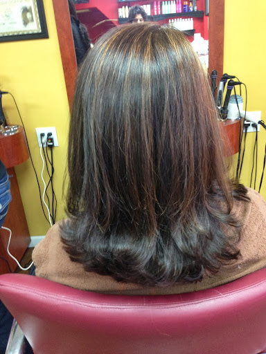 Hair Salon «Hair Hut Studio Salon», reviews and photos, 295 Saw Mill River Rd # A, Yonkers, NY 10701, USA
