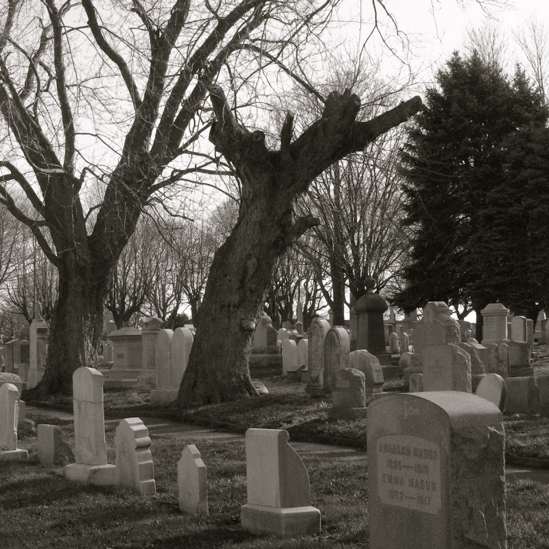 Adath Jeshurun Cemetery