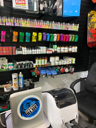 Tobacco Shop «Orlando Smoke Shop Fun Spot», reviews and photos, 5531 International Dr, Orlando, FL 32819, USA