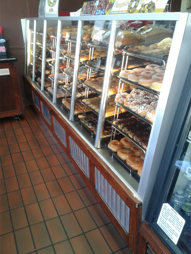 Coffee Shop «Yum Yum Donuts», reviews and photos, 15900 Pioneer Blvd, Norwalk, CA 90650, USA