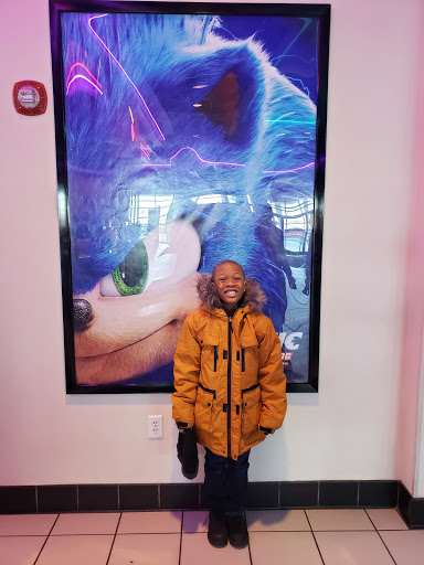 Movie Theater «Regal Cinemas Niagara Falls 12», reviews and photos, 720 Builders Way, Niagara Falls, NY 14304, USA