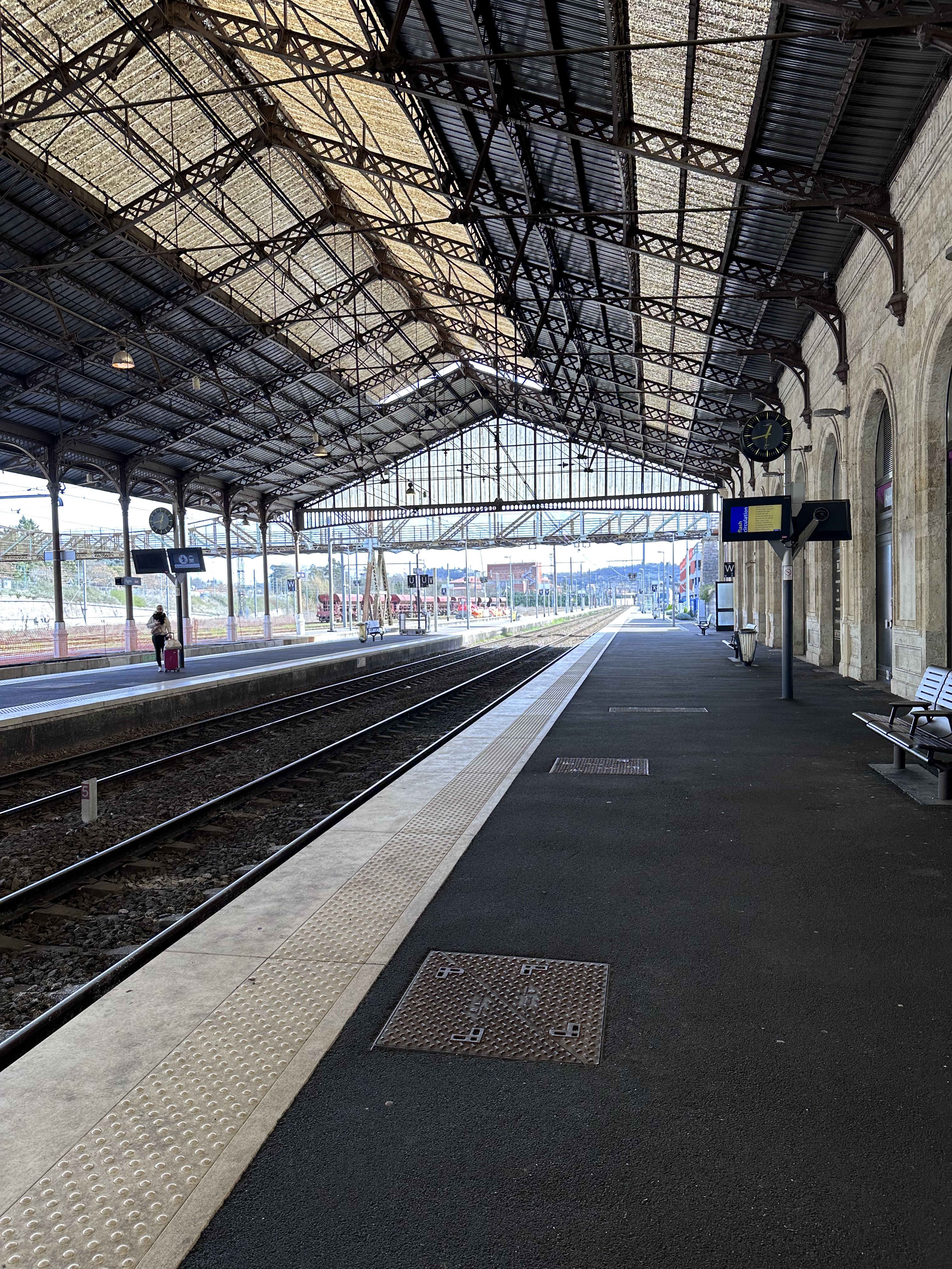 Photo n° 10 de l'avis de Victoria. fait le 25/03/2023 à 17:05