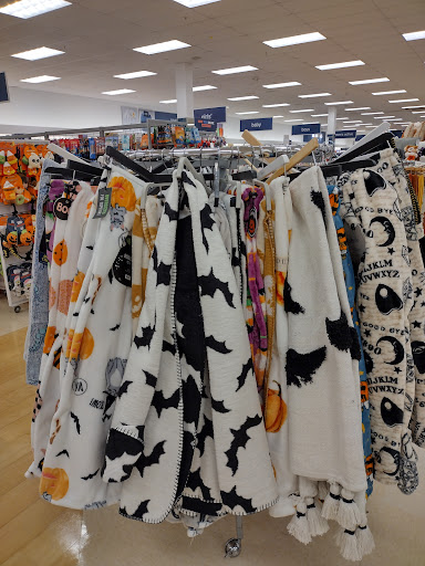 Department Store «Marshalls», reviews and photos, 2175 E Semoran Blvd, Apopka, FL 32703, USA