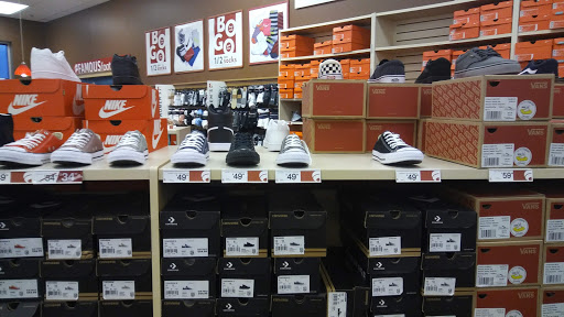 Shoe Store «Famous Footwear», reviews and photos, 1816 Hilliard Rome Rd, Hilliard, OH 43026, USA