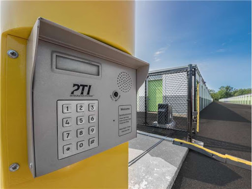 Self-Storage Facility «Extra Space Storage», reviews and photos, 2 Industrial Way, Tyngsborough, MA 01879, USA