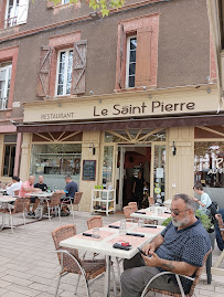 Atmosphère du Pizzeria Le Saint Pierre à Gaillac - n°2
