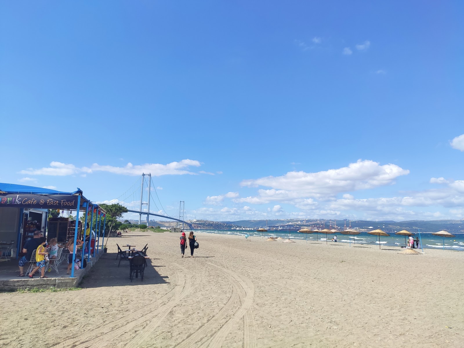 Zdjęcie Altinova Hersek beach obszar udogodnień