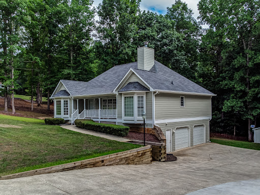 Real Estate Agents «Stephanie McCarty, Canton Woodstock real estate, Berkshire Hathaway HomeServices Georgia Properties», reviews and photos, 1351 Riverstone Pkwy #100, Canton, GA 30114, USA