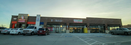 Cell Phone Store «T-Mobile», reviews and photos, 711 S Industrial Blvd #115, Euless, TX 76040, USA