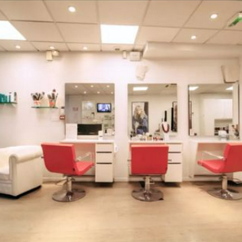 Camille Albane - Coiffeur Auxerre