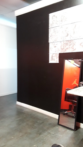 Tattoo Shop «iDrive Tattoo Shop Orlando», reviews and photos, 7513 International Dr, Orlando, FL 32819, USA