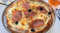 Pizza du Restaurant La Casa - Pizzeria Vinyl et vin Naturel à Uchizy - n°1