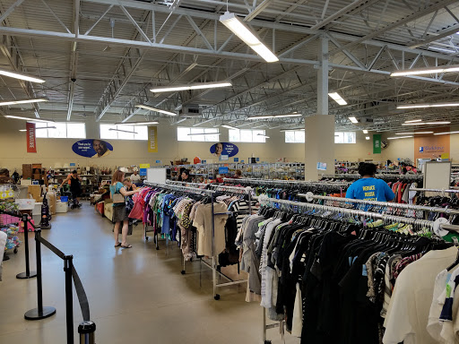 Non-Profit Organization «Goodwill Store & Donation Center», reviews and photos, 351 E Roosevelt Rd, Lombard, IL 60148, USA