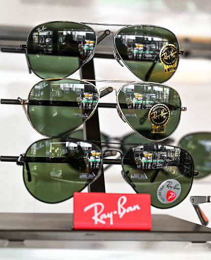 Optometrist «Eyeglass Emporium», reviews and photos, 552 Arthur Godfrey Rd, Miami Beach, FL 33140, USA