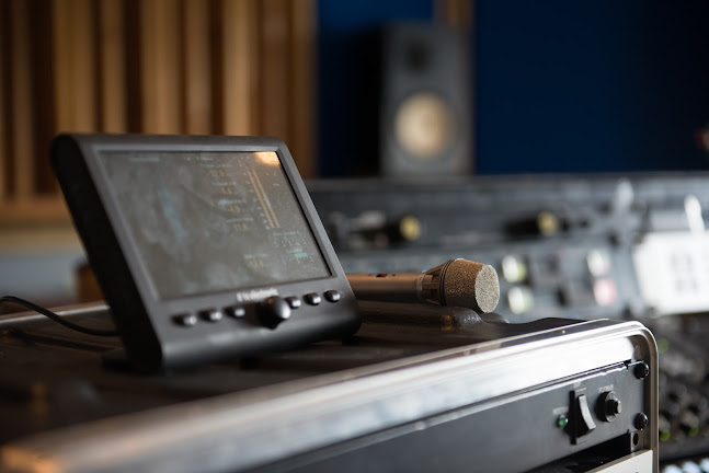 Burghfield Recording Studio - Music store