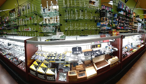 Boutique «Retro Revolution Smoke Shop», reviews and photos, 5429 Greenville Ave, Dallas, TX 75206, USA