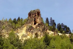 Piatra Corbilor image