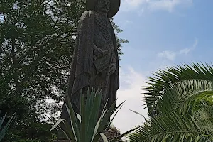 Estatua de Emiliano Zapata image