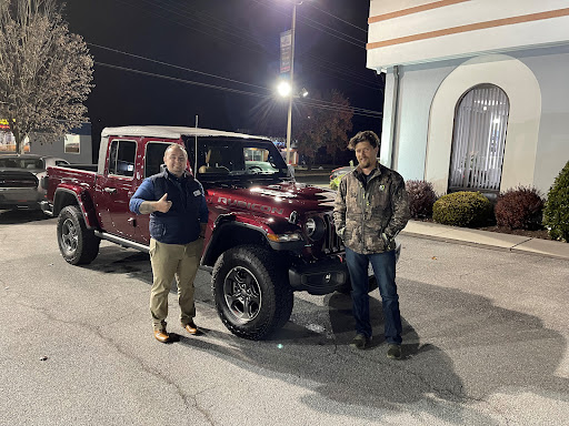 Jeep Dealer «Marlow Motor Company», reviews and photos, 707 N Commerce Ave, Front Royal, VA 22630, USA