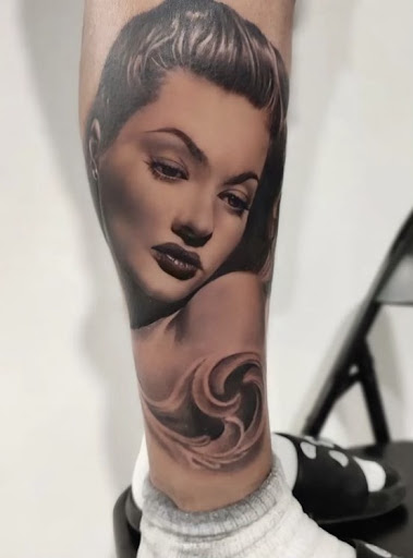 Explore gap filling tattoo ideas, creative tattoo ideas in Wichita Falls, available at Firme Copias Tattoo shop