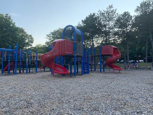 Memorial Park «Captain Stephen Olney Memorial Park», reviews and photos, Smithfield Rd, North Providence, RI 02904, USA