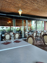 Atmosphère du Restaurant Le Café des lacs à Villenave-d'Ornon - n°4