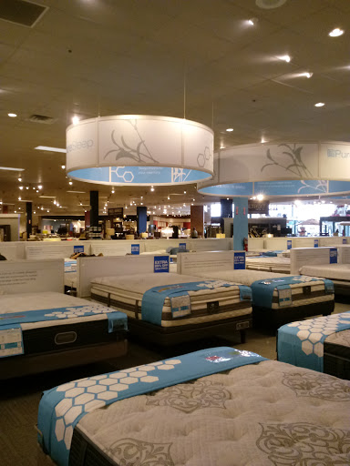 Furniture Store «Art Van Furniture - Grand Rapids», reviews and photos, 4375 28th St SE, Grand Rapids, MI 49512, USA