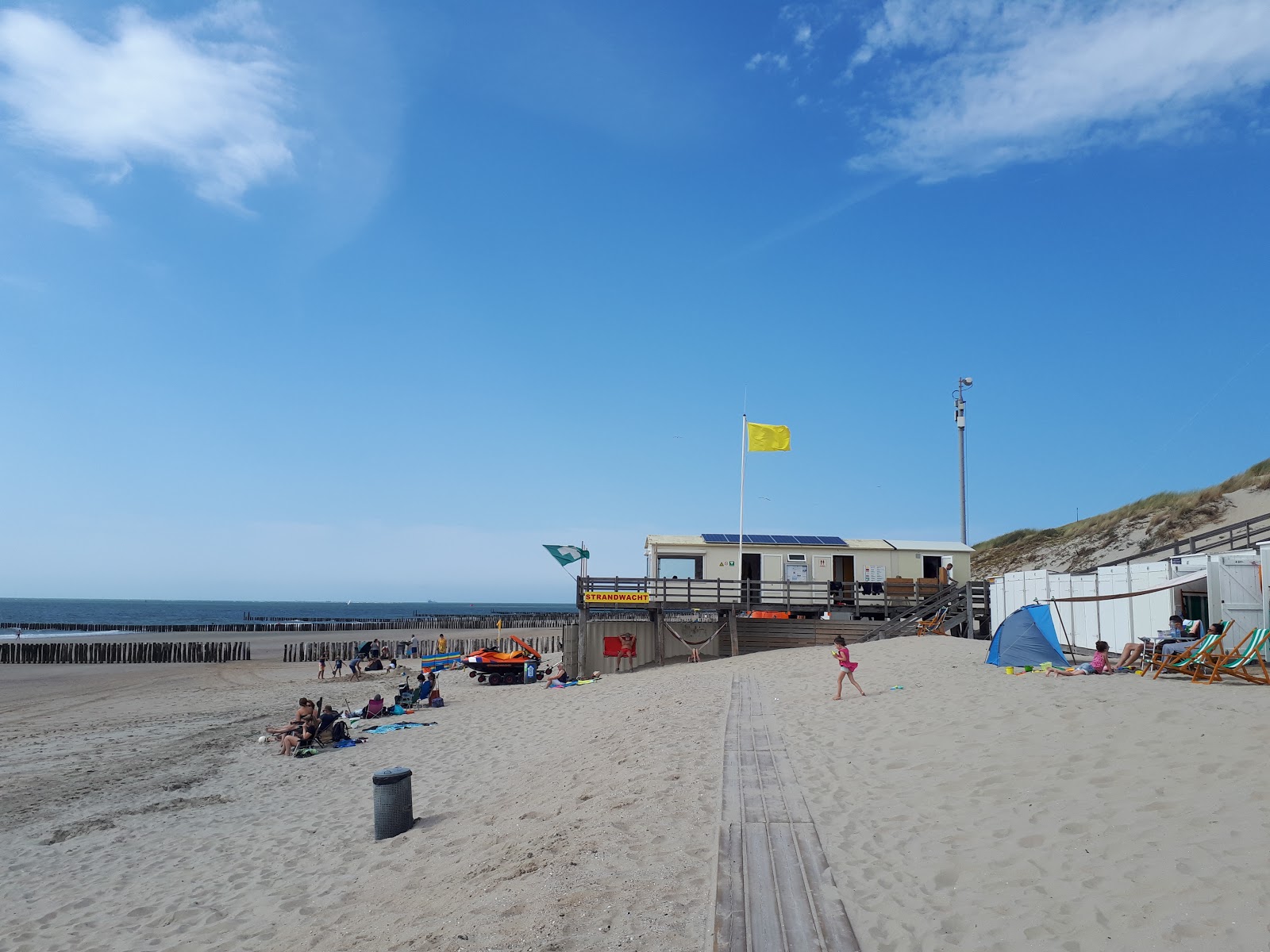 Fotografie cu Joossesweg beach - locul popular printre cunoscătorii de relaxare