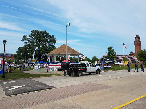 Movie Theater «Ross Theater», reviews and photos, 101-131 Decatur Ave, North Chicago, IL 60088, USA