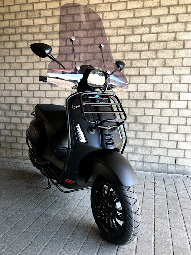Kiels Scooter center - Motorzaak