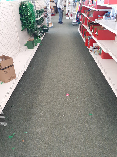 Dollar Store «Dollar Tree», reviews and photos, 10 Gooding Ave, Bristol, RI 02809, USA