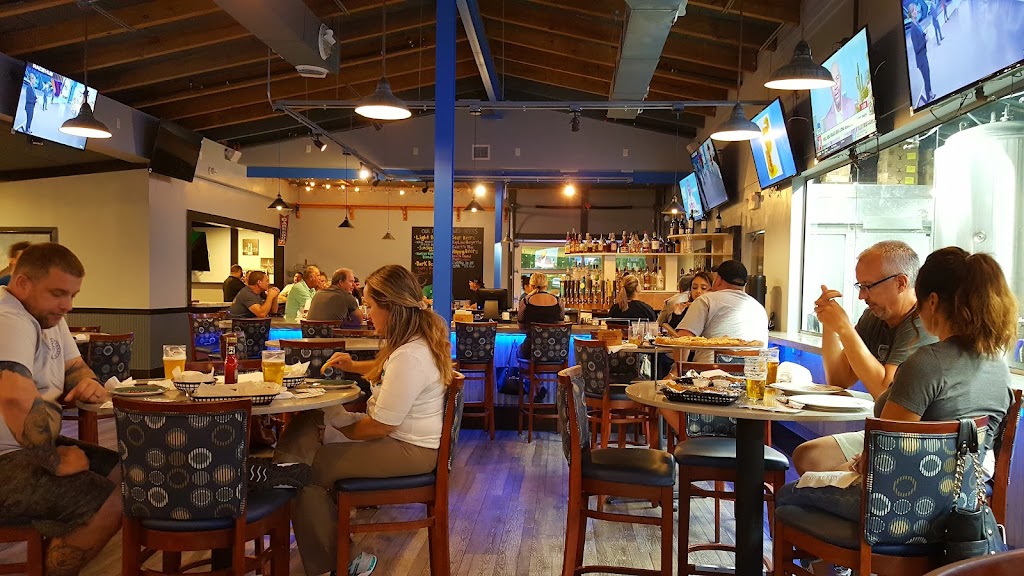 Riverwalk Pizzeria & Brew Pub - Blue Springs Brewing 32763