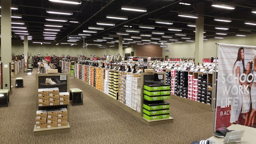 Shoe Store «DSW Designer Shoe Warehouse», reviews and photos, 15600 E Briarwood Cir, Aurora, CO 80016, USA