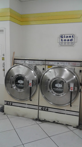 Laundromat «Launderland Coin-Op Laundry», reviews and photos, 1940 University Ave, Riverside, CA 92507, USA