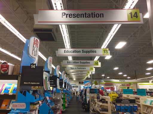 Office Supply Store «Staples», reviews and photos, 2080 W Empire Ave, Burbank, CA 91504, USA