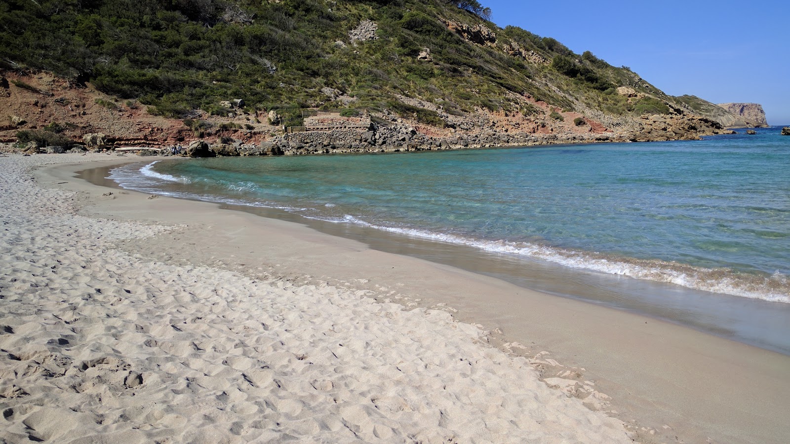Photo of Cala Algaiarens beach with spacious bay