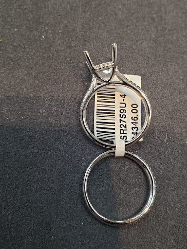 Jeweler «Marlowe Credit Jewelers», reviews and photos, 16055 Cross Bay Blvd, Jamaica, NY 11414, USA