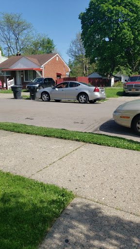 Car Dealer «Bi-Rite Auto Sales», reviews and photos, 15300 Gratiot Ave, Detroit, MI 48205, USA