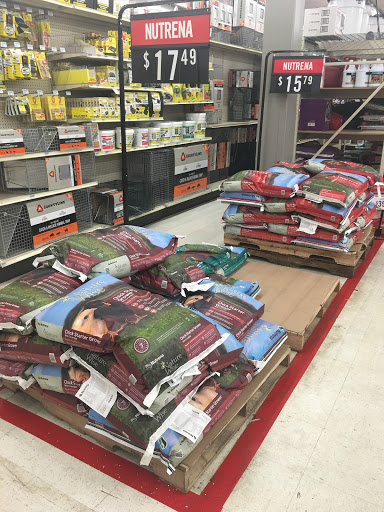 Home Improvement Store «Tractor Supply Co.», reviews and photos, 540 Water St #100, Chardon, OH 44024, USA