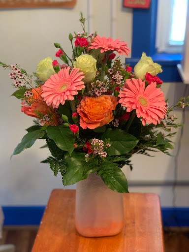 Florist «Country Cottage», reviews and photos, 795 Rappahannock Dr, White Stone, VA 22578, USA