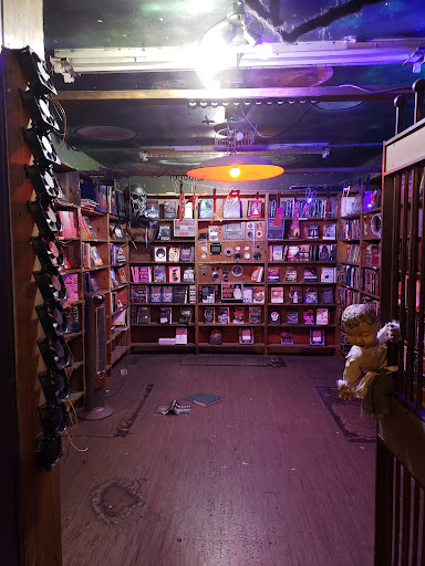 Used Book Store «The Last Bookstore», reviews and photos, 453 S Spring St, Los Angeles, CA 90013, USA