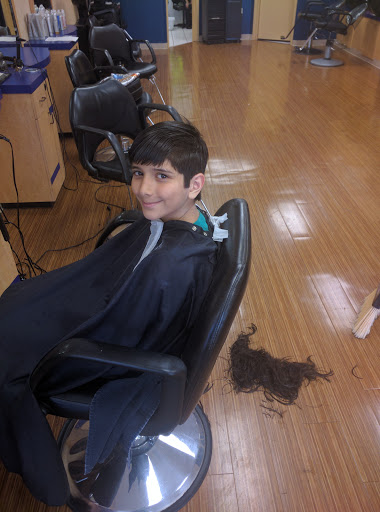 Hair Salon «TGF Hair Salon», reviews and photos, 1235 Kingwood Dr, Kingwood, TX 77339, USA